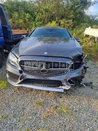 Photo 1 of 8: 2015 Mercedes-Benz C 200, VIN WDDWF4CB5FF184490 — Korean insurance auction