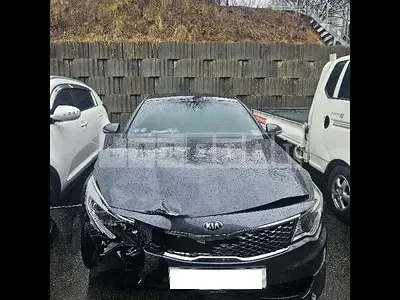 Photo 1 of 16: 2017 Kia K5, VIN KNAGU416BHA168051 — Korean insurance auction