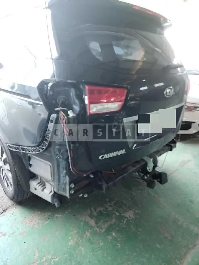 Photo 2 of 37: 2017 Kia Carnivals, VIN KNAMB81ABJS359992 — Korean insurance auction
