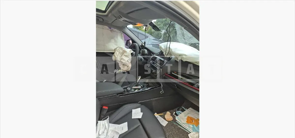 Photo 2 of 12: 2015 BMW 118d — Korean insurance auction