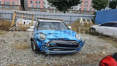 Photo 1 of 9: 2015 MINI Cooper — Korean insurance auction