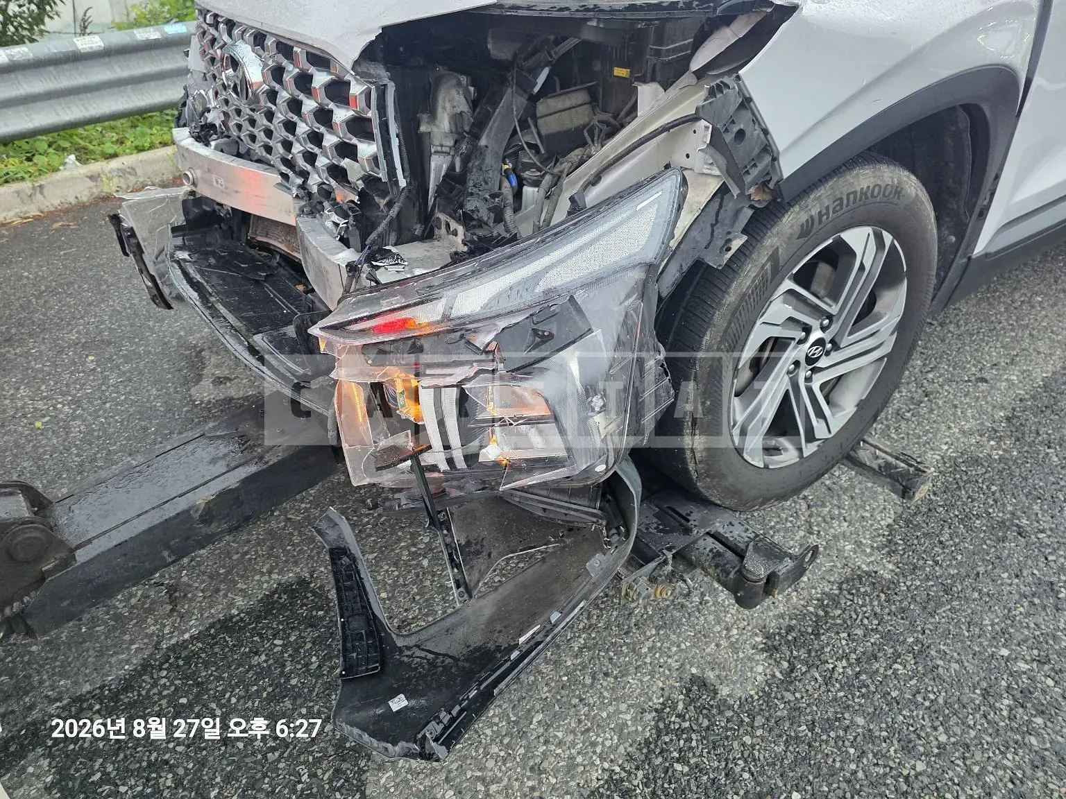 Photo 3 of 3: 2021 Hyundai Santa Fe — Korean insurance auction