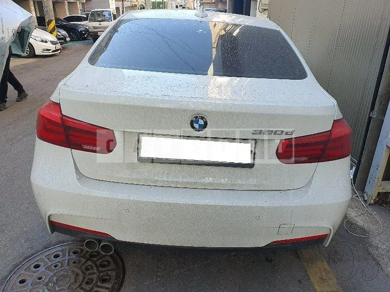 Photo 2 of 24: 2016 BMW BMW320d, VIN WBA8C510XGK639679 — Korean insurance auction