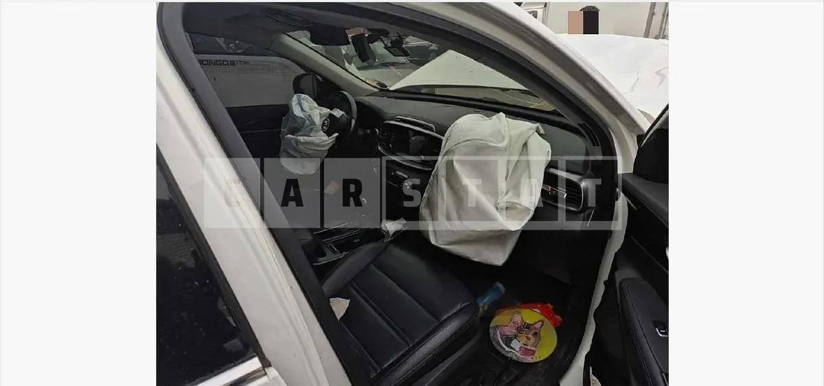 Photo 2 of 13: 2015 Kia Sorento — Korean insurance auction