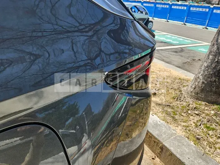 Photo 2 of 16: 2021 Hyundai Tucson Hybrid, VIN KMHJC811BMU012660 — Korean insurance auction