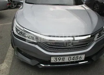 Photo 1 of 12: 2017 Honda Accord 3.5, VIN 1HGCR3680HA510012 — Korean insurance auction