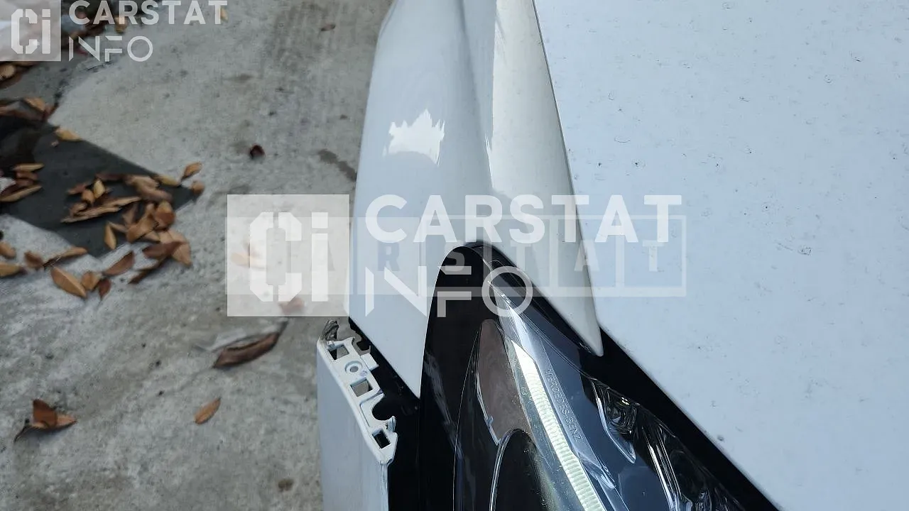 Photo 2 of 19: 2015 Mercedes-Benz C200 — Korean insurance auction