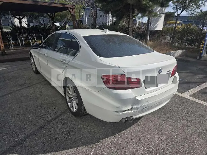 Photo 2 of 8: 2015 BMW 528i — Korean insurance auction