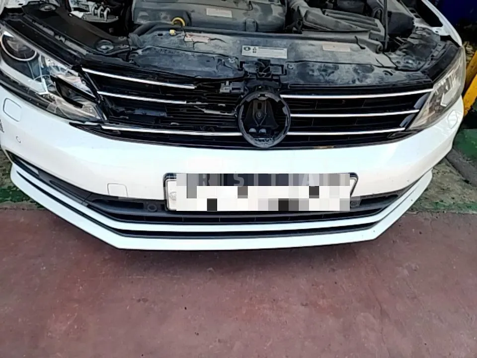 Photo 2 of 32: 2015 Volkswagen Jetta 2.0 TDI BMT Premium — Korean insurance auction
