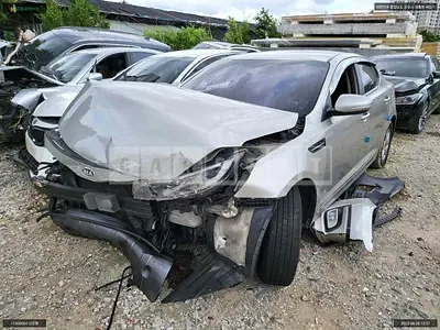 Photo 1 of 10: 2015 Kia K5, VIN KNAGN418BFA587982 — Korean insurance auction