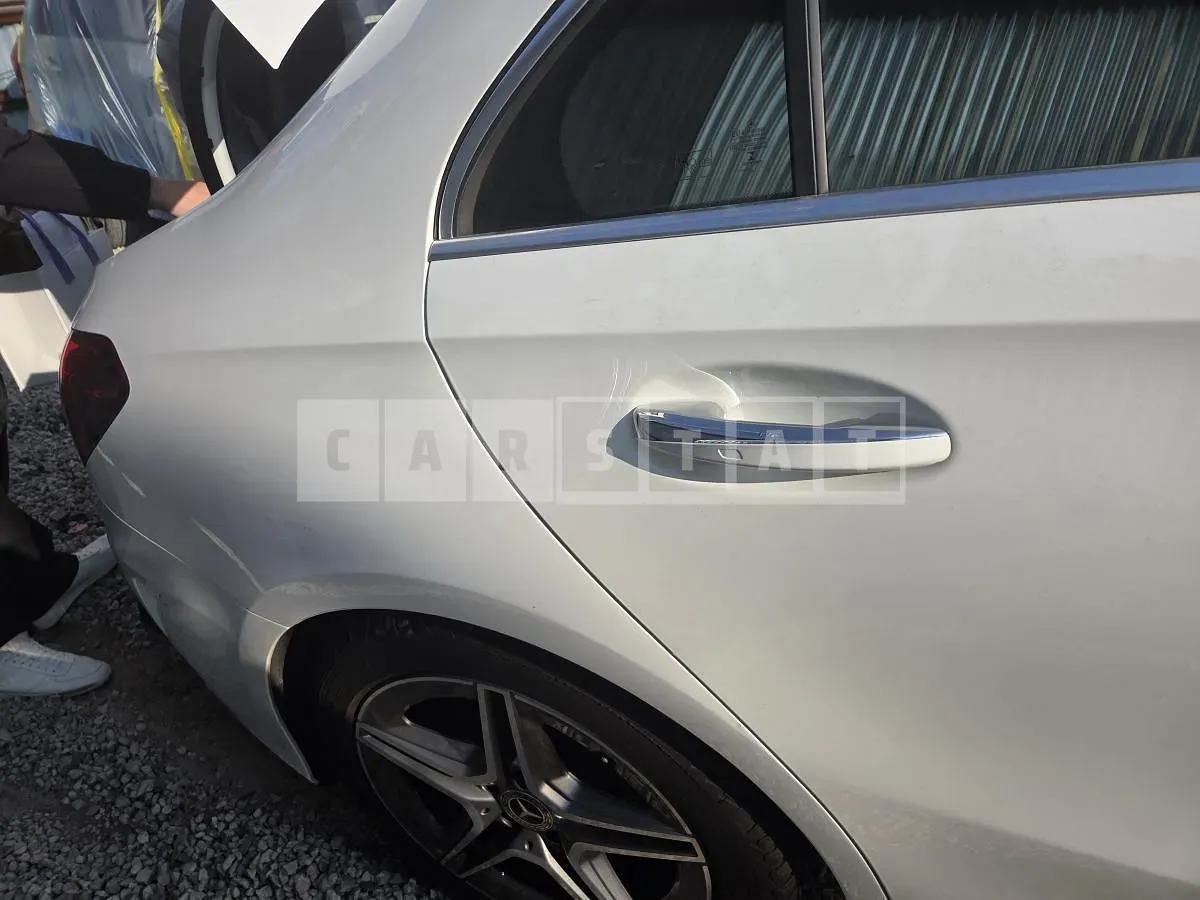 Photo 2 of 10: 2020 Mercedes-Benz A220 Sedan — Korean insurance auction