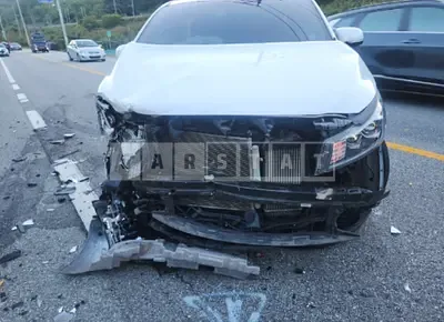 Photo 1 of 5: 2019 Kia Carnival, VIN KNAME81ABKS527697 — Korean insurance auction