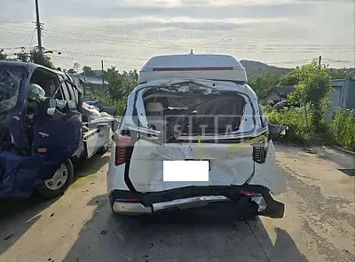 Photo 1 of 6: 2024 Kia Carnival — Korean insurance auction