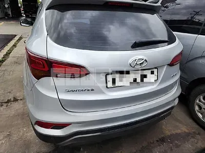 Photo 1 of 11: 2017 Hyundai Santa Fe DM — Korean insurance auction