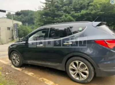 Photo 1 of 8: 2015 Hyundai Santa Fe, VIN KMHSW81UBFU325471 — Korean insurance auction