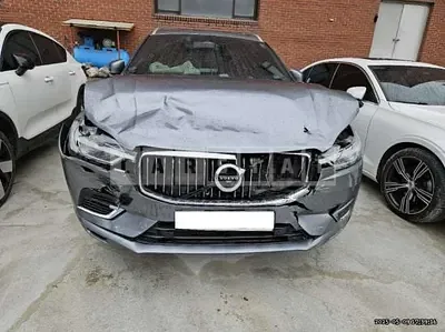 Photo 1 of 31: 2020 Volvo XC60 T8AWD — Korean insurance auction