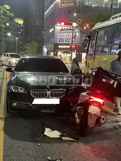 Photo 1 of 17: 2015 BMW 528i xDrive, VIN WBA5A7101FD816448 — Korean insurance auction