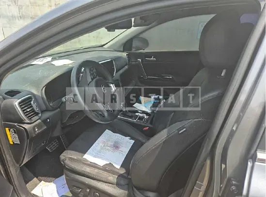 Photo 2 of 12: 2016 Kia Sportage, VIN KNAPR813DGK017377 — Korean insurance auction