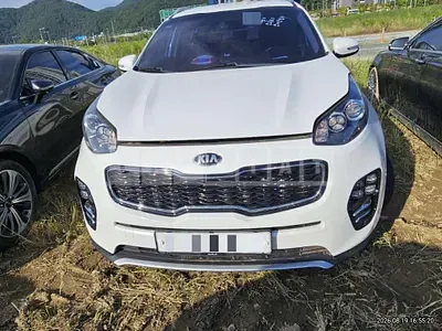 Photo 1 of 14: 2018 Kia Sportage — Korean insurance auction