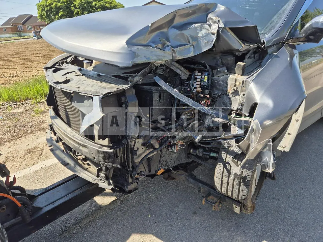 Photo 2 of 6: 2015 Hyundai Santa Fe, VIN KMHSW81UBFU457287 — Korean insurance auction