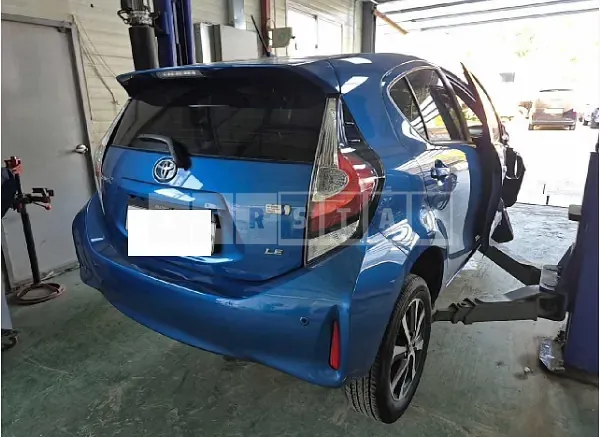 Photo 2 of 12: 2019 Toyota Prius C — Korean insurance auction