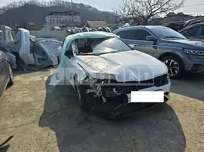 Photo 1 of 16: 2023 Kia K5 — Korean insurance auction