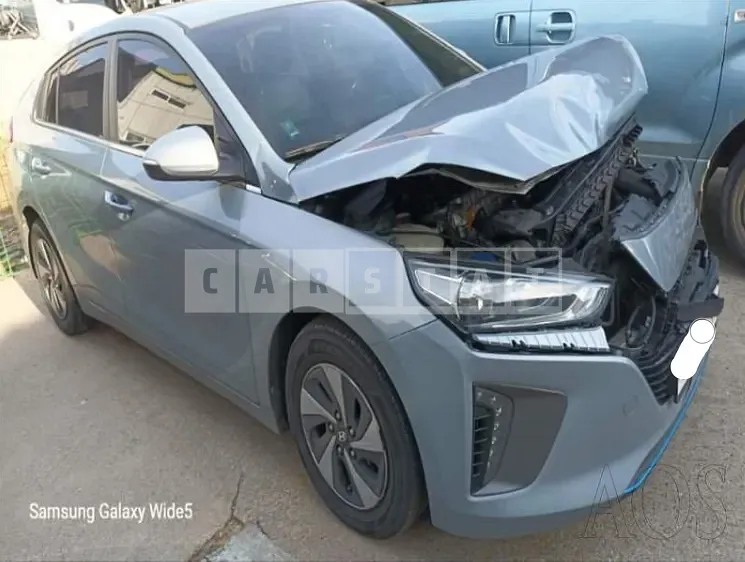 Photo 2 of 17: 2017 Hyundai Modern Ionic, VIN KMHC851CGHU007220 — Korean insurance auction