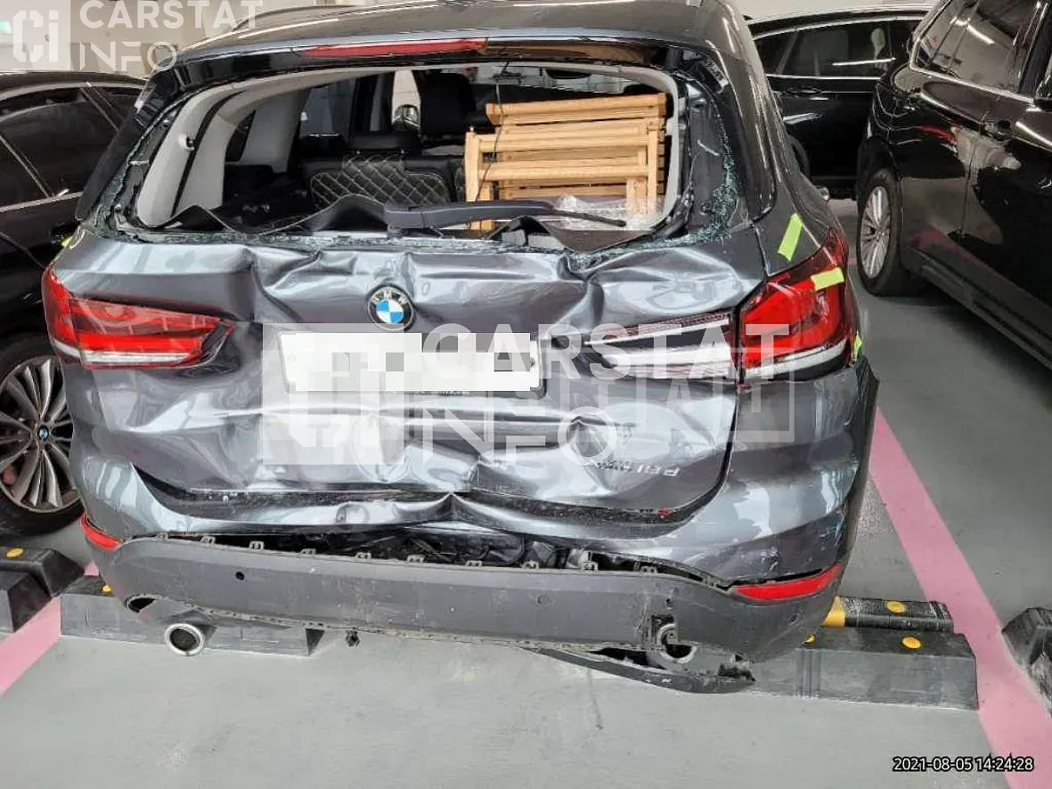 Photo 2 of 29: 2020 BMW X1 xDrive18d Advantage, VIN WBA31AD04L5R06490 — Korean insurance auction