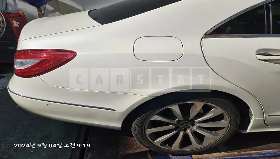 Photo 2 of 15: 2017 Mercedes-Benz GLS250 d 4Matic — Korean insurance auction