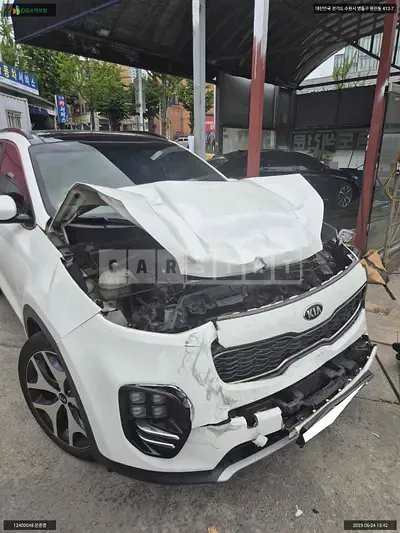 Photo 1 of 24: 2018 Kia Sportage, VIN KNAPN813BJK451000 — Korean insurance auction