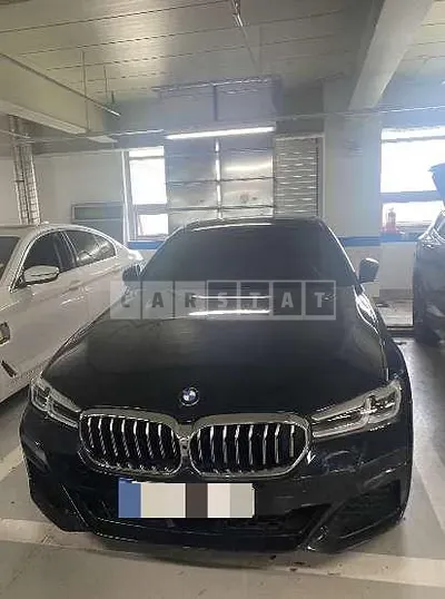 Photo 1 of 37: 2021 BMW 520i, VIN WBA11BH01MWX21235 — Korean insurance auction