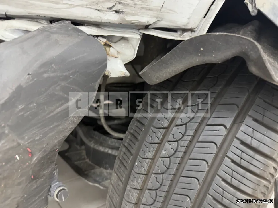 Photo 2 of 13: 2020 Volvo XC40T4 AWD — Korean insurance auction