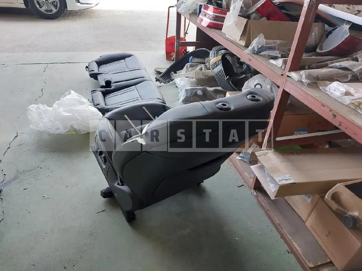 Photo 2 of 5: 2019 Genesis (parts) G80 3.3 Sheet — Korean insurance auction