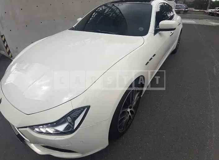 Photo 2 of 47: 2016 Maserati Gibli Diesel, VIN ZAM57TSA5G1166930 — Korean insurance auction