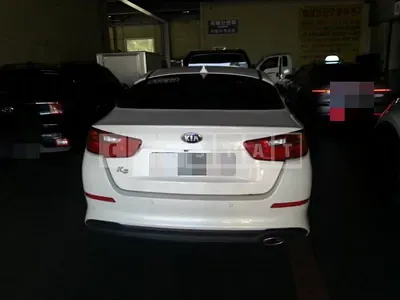 Photo 1 of 41: 2014 Kia K5, VIN KNAGN418BFA564724 — Korean insurance auction