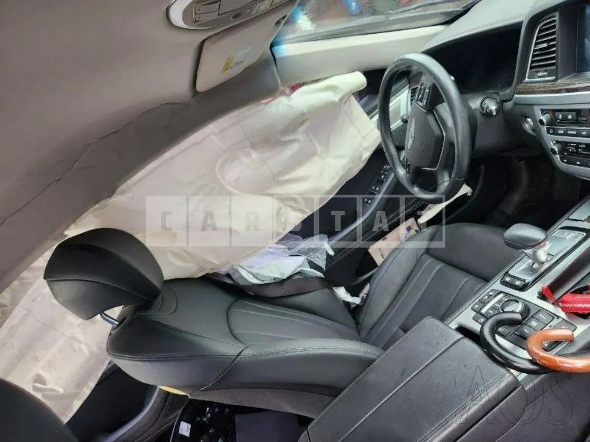 Photo 2 of 39: 2018 Genesis G80 — Korean insurance auction