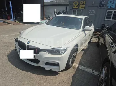 Photo 1 of 17: 2015 BMW 320d Efficient Dynamics Edition — Korean insurance auction