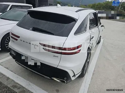 Photo 1 of 30: 2024 Genesis GV70 AWD — Korean insurance auction