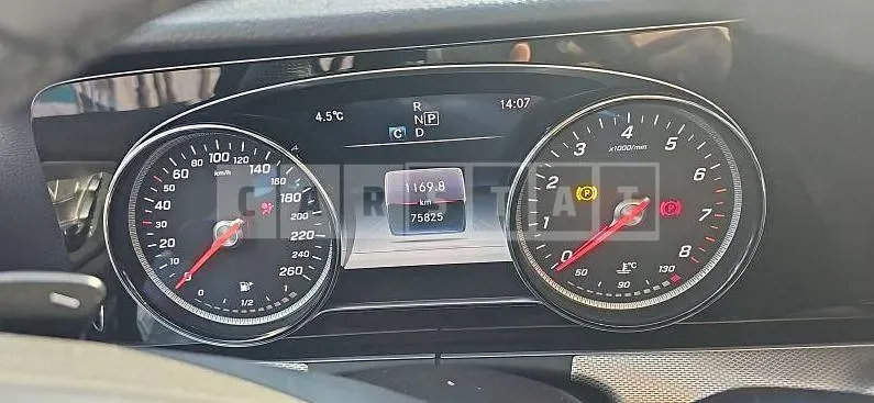 Photo 2 of 20: 2018 Mercedes-Benz E200 — Korean insurance auction