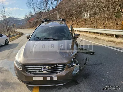 Photo 1 of 11: 2016 Volvo XC60D3, VIN YV1DZARBDG2897181 — Korean insurance auction