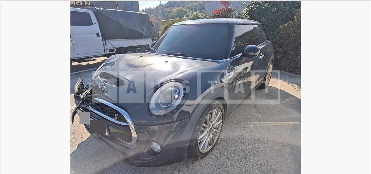 Photo 2 of 24: 2016 MINI Cooper SD — Korean insurance auction