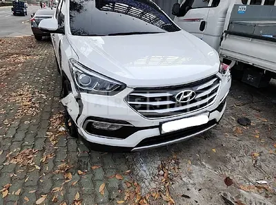 Photo 1 of 12: 2016 Hyundai Santa Fe, VIN KMHSW81UDGU557893 — Korean insurance auction