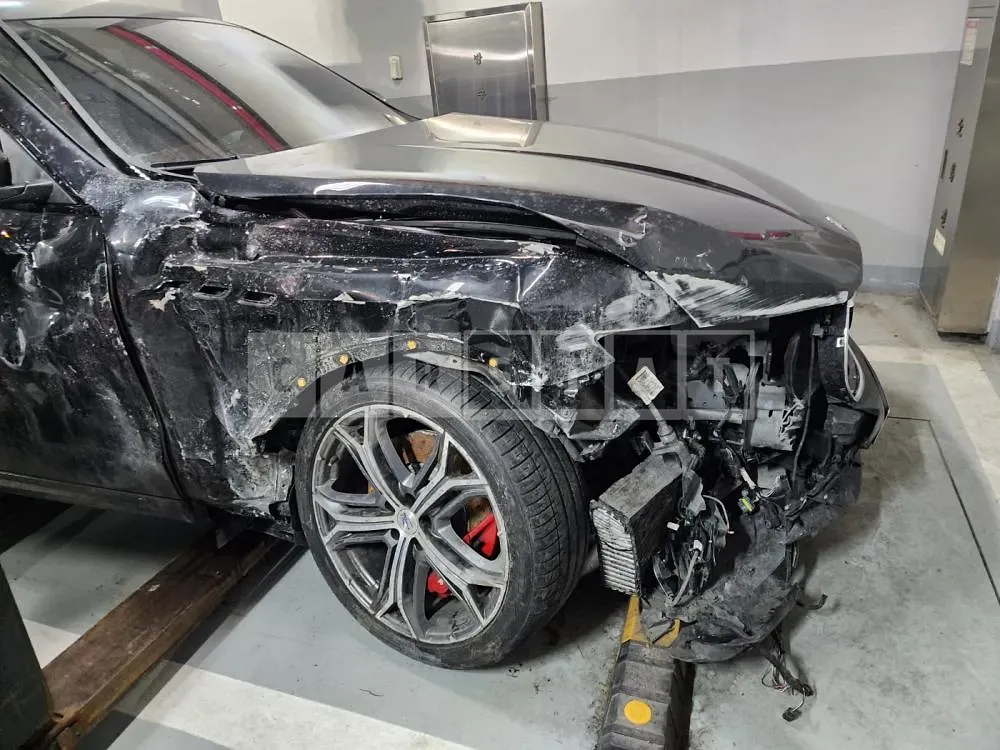 Photo 2 of 21: 2019 Maserati Levante GTS, VIN ZN661ZUG4KX321972 — Korean insurance auction