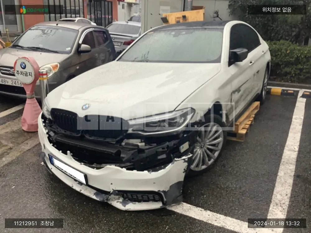 Photo 2 of 12: 2017 BMW 520d xDrive, VIN WBAJC5104HG850205 — Korean insurance auction