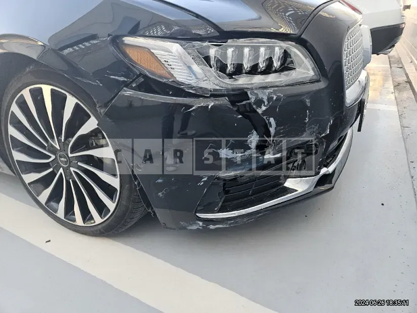 Photo 2 of 26: 2018 Bentley Lincoln Continental 3.0 AWD — Korean insurance auction