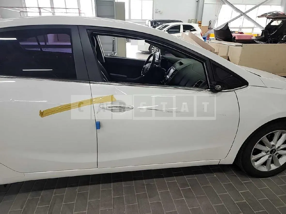Photo 2 of 8: 2017 Kia K3 1.6 — Korean insurance auction