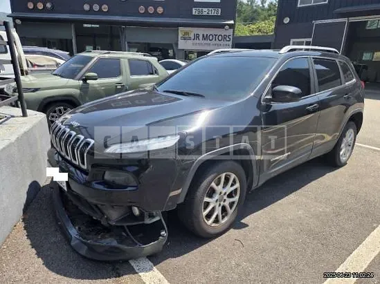 Photo 2 of 10: 2015 Jeep Cherokee — Korean insurance auction