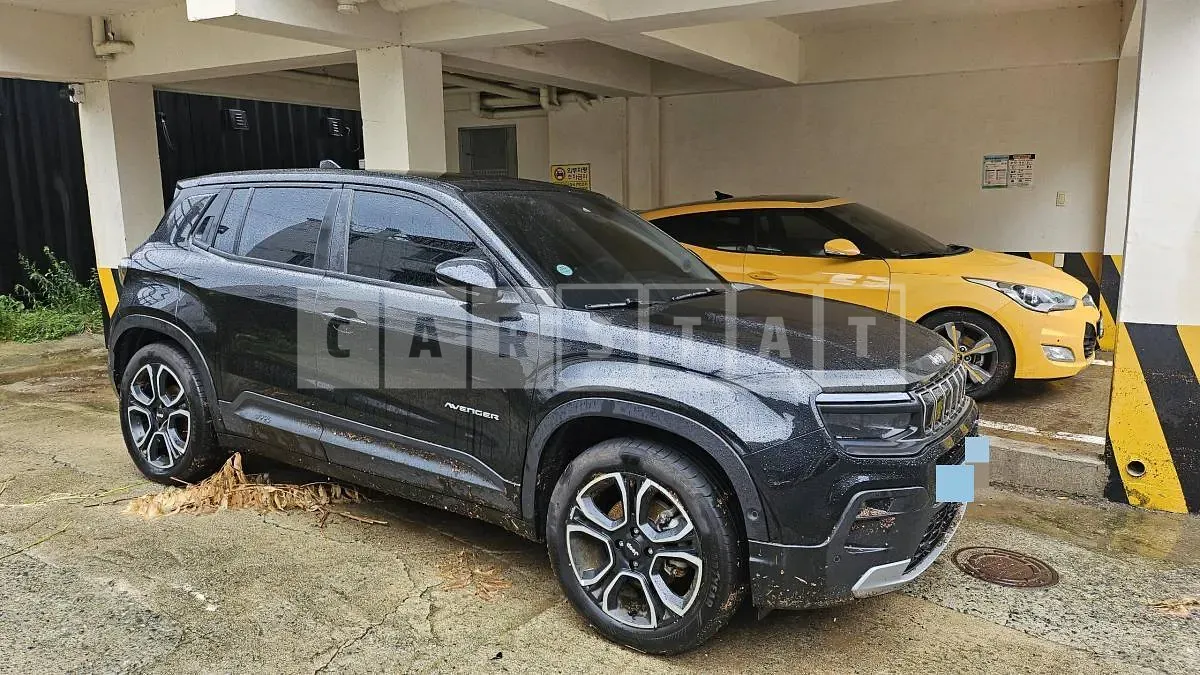 Photo 2 of 10: 2024 Jeep Zip Avenger — Korean insurance auction