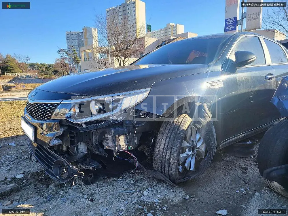 Photo 2 of 14: 2015 Kia K5, VIN KNAGU415GGA056136 — Korean insurance auction