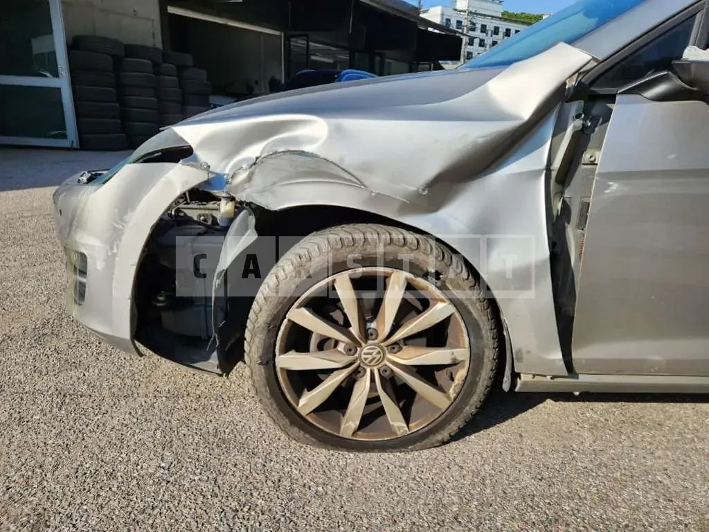 Photo 2 of 5: 2015 Volkswagen Golf 2.0 TDI BMT, VIN WVWZZZAUZFW141063 — Korean insurance auction